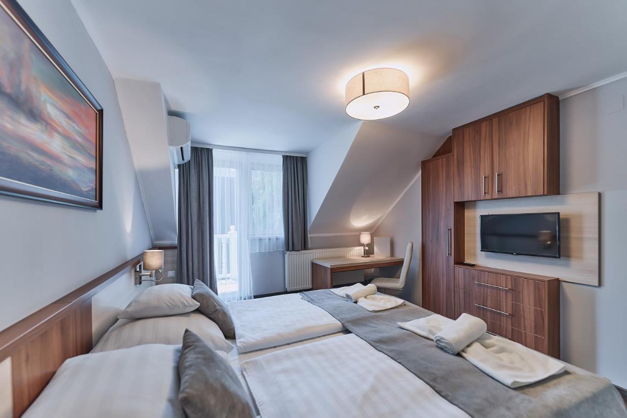 Hotel Tokajer Wellness Panzio Keszthely Esterno foto