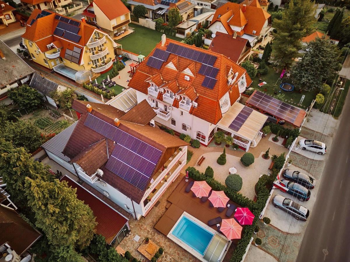 Hotel Tokajer Wellness Panzio Keszthely Esterno foto